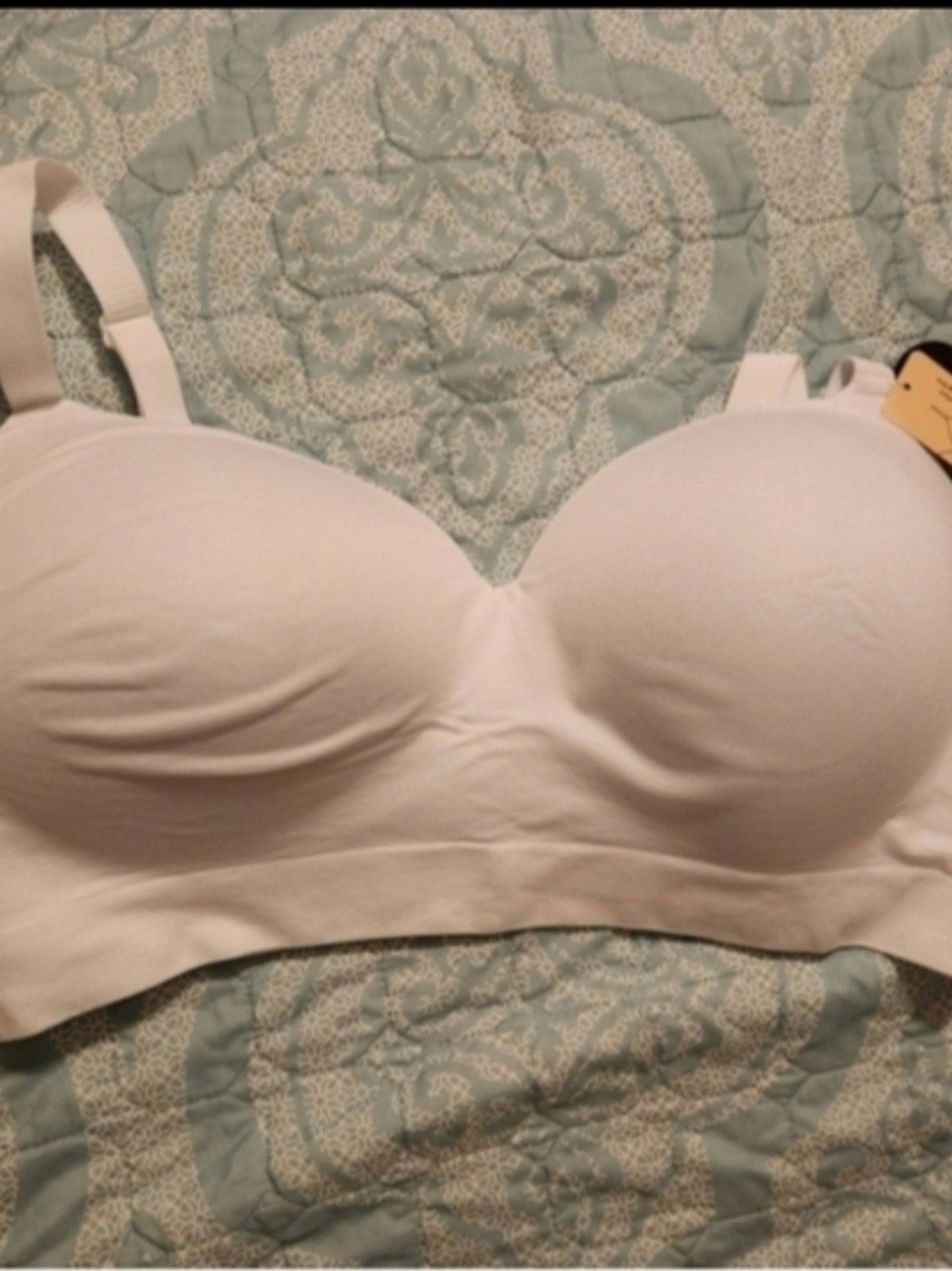 Smooth Light Wireless Shaping Bra